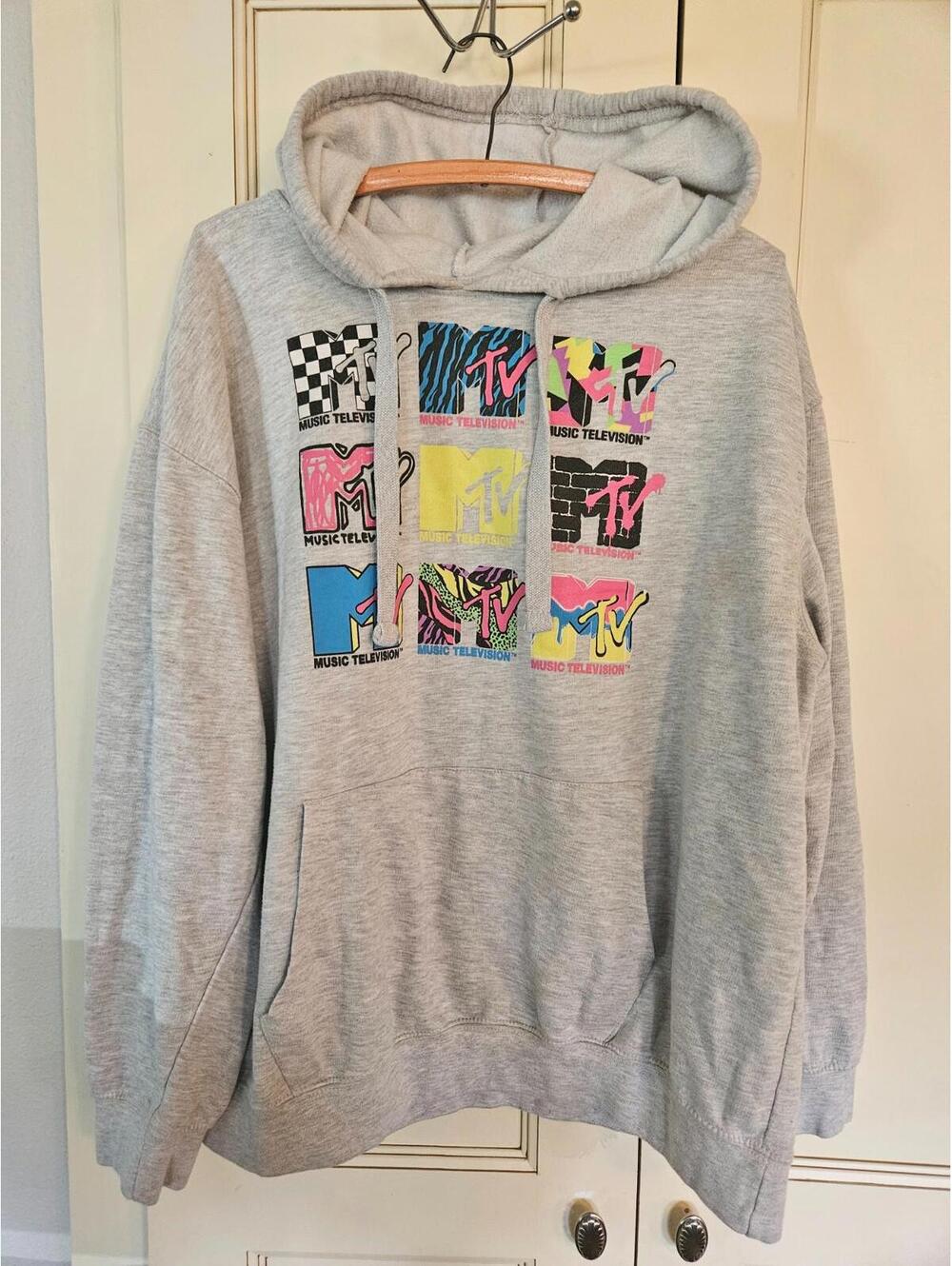 Vintage MTV Gray Hoodie Ladies Junior Size 3XL (21)